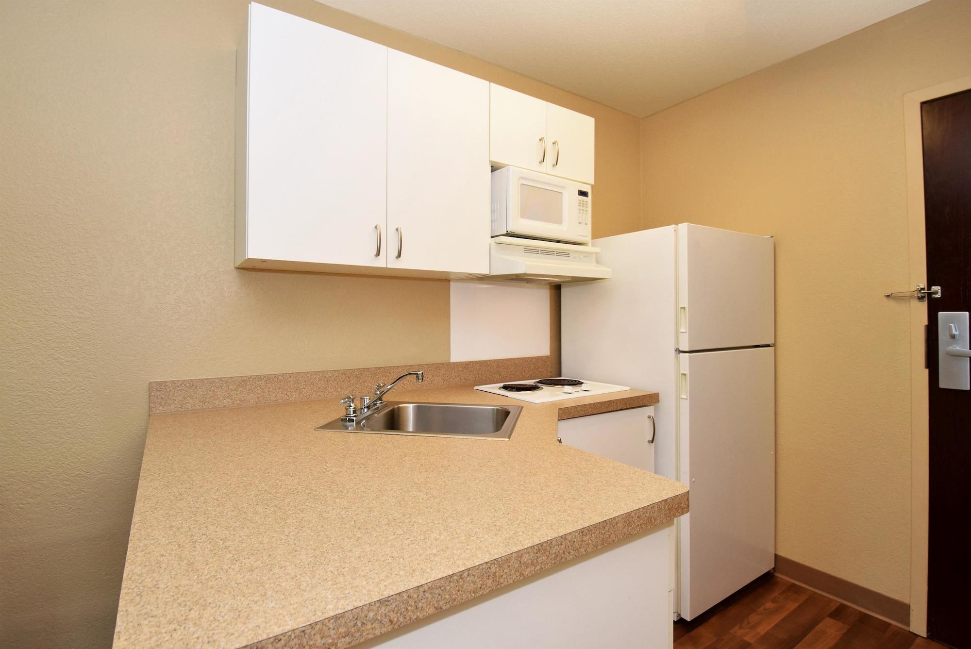 Extended Stay America Suites - Long Island - Melville Buitenkant foto