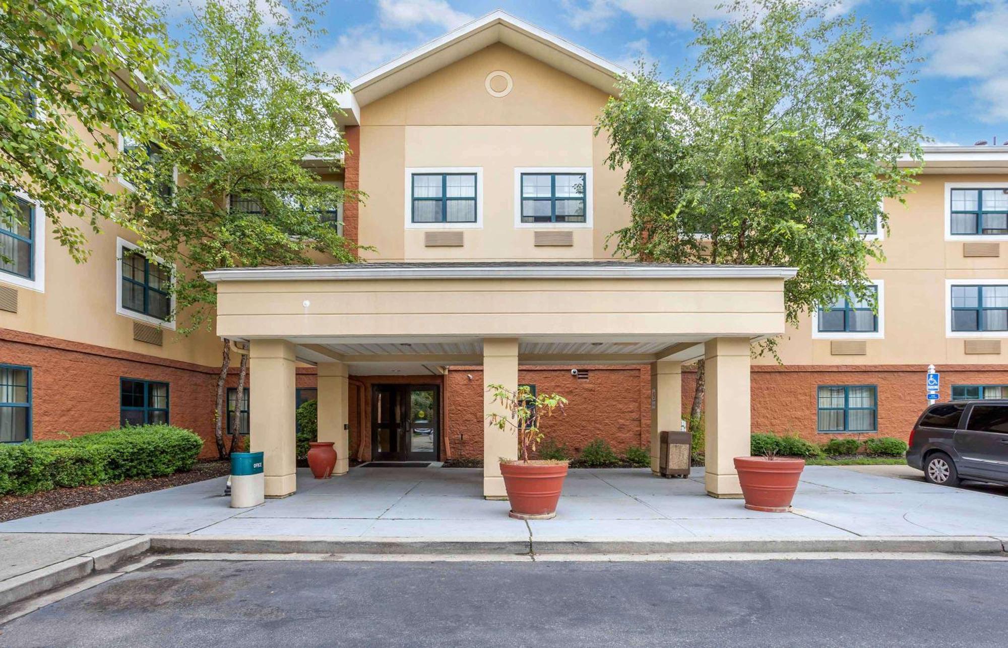 Extended Stay America Suites - Long Island - Melville Buitenkant foto
